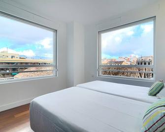 Sea You Hotel Port Valencia - Valencia - Bedroom