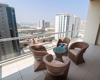 Gulf Suites Hotel Amwaj - Muharraq - Balcón