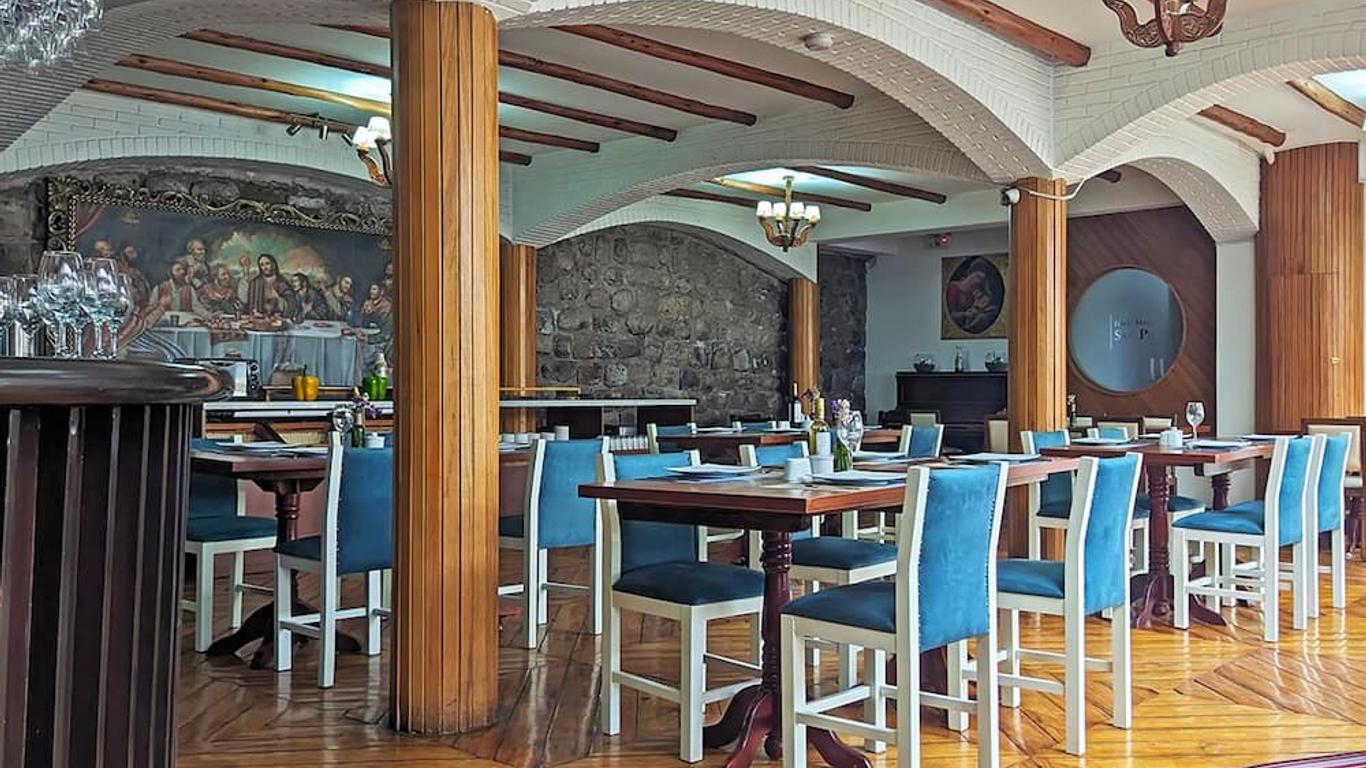 Hotel Monasterio San Pedro
