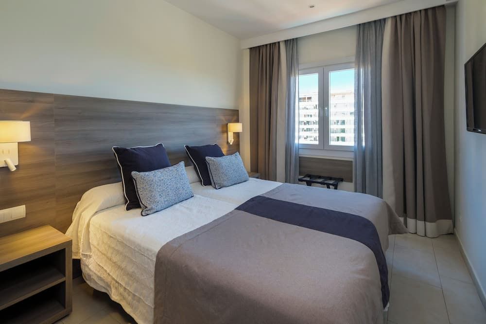 Cabot Tres Torres Apartamentos - Palma - Habitación