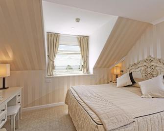 روزموليون هوتل - فالموث - غرفة نوم