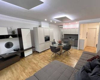 Trieste 411 - Rooms & Apartments - Trieste - Soggiorno
