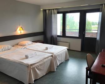 Hotel Leikari - Karhula - Bedroom