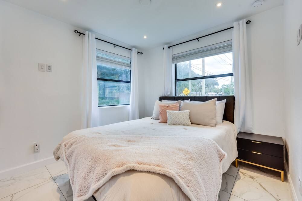 Pet-Friendly St Augustine Home: 2 Mi to Downtown! - St. Augustine - Habitación