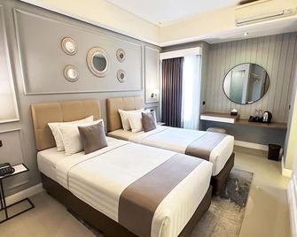 Hotel Fortunagrande Malioboro Yogyakarta - Yogyakarta