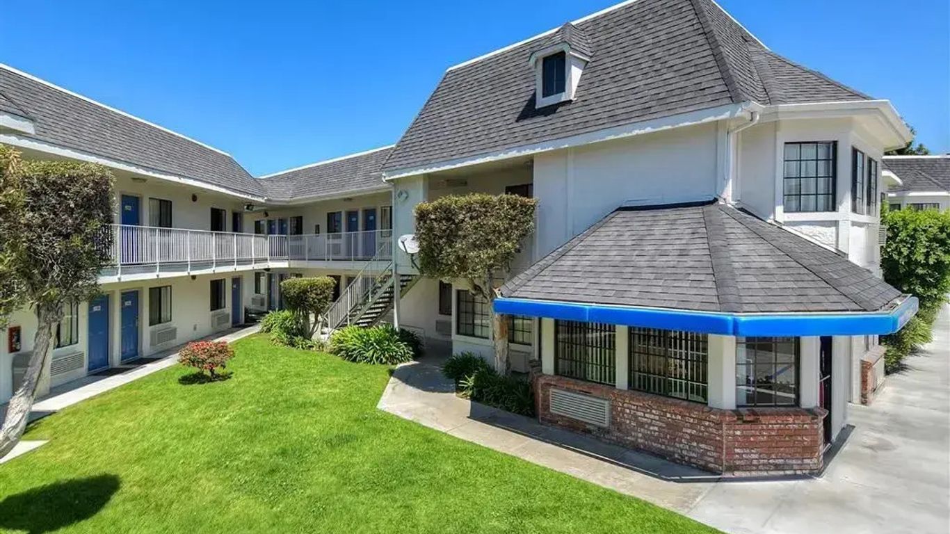 Carlsbad Village Inn