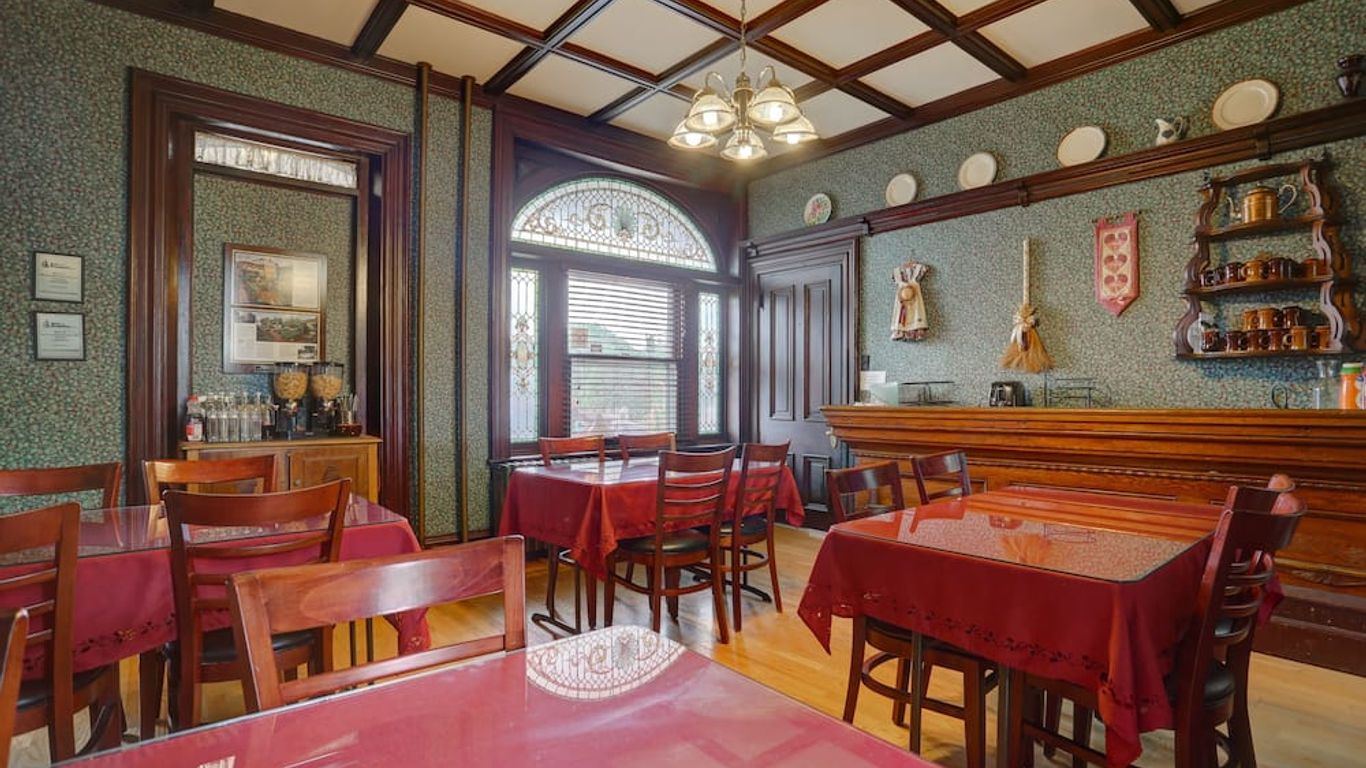 Greystone Manor Bed & Breakfast