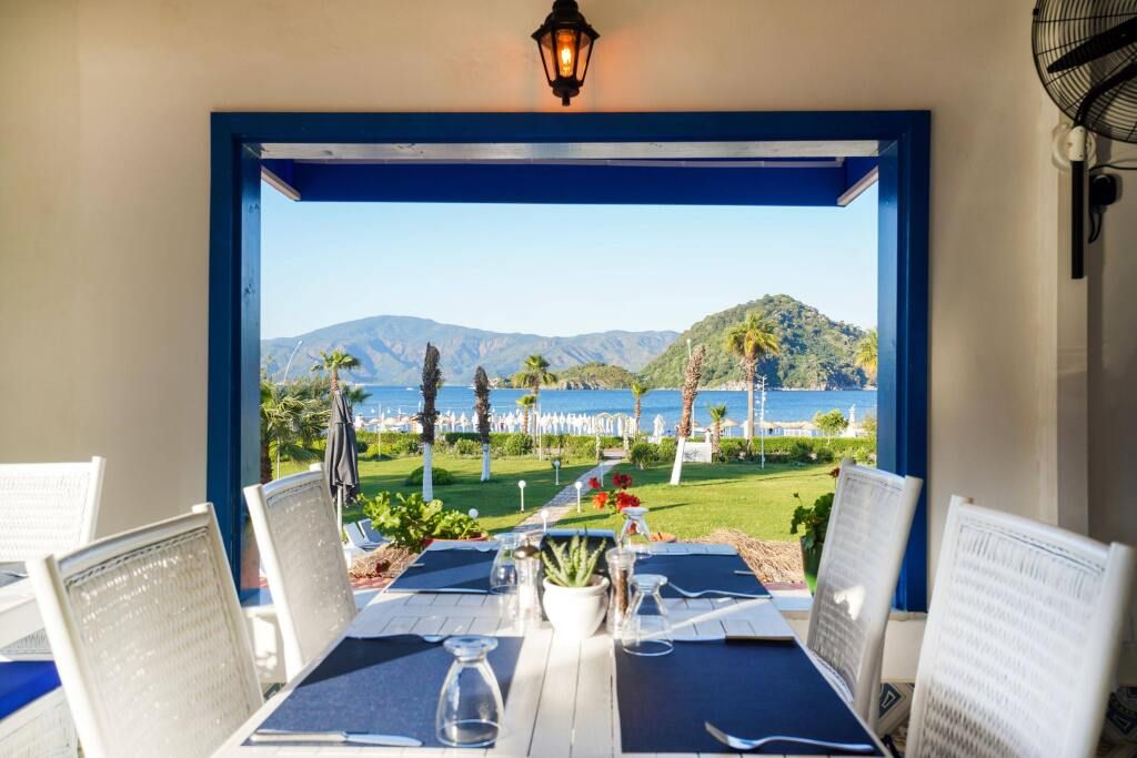 كازا بلانكا بيتش - شامل جميع الخدمات - للبالغين فقط