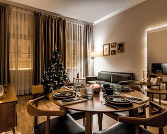 Louren Apartments - Prague - Dining room