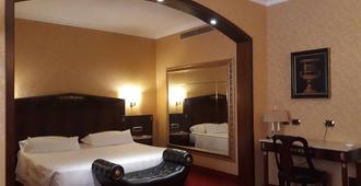 Hotel Motel Luna - Segrate - Bedroom