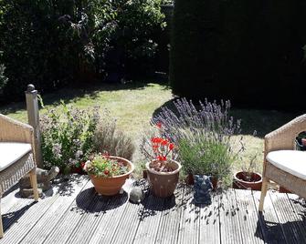 Hayling Island Holiday Rental - Hayling Island - Patio