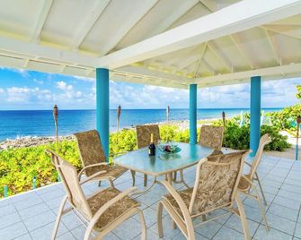 Beach House and Cottage with 2 Full Kitchens, Sleeps 16. - North Side - Balcony