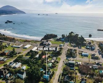 #stayinmydistrict Starfish Coastal Getaway - Port Orford