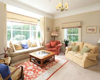 The Old Vicarage Dolfor - Newtown - Living room
