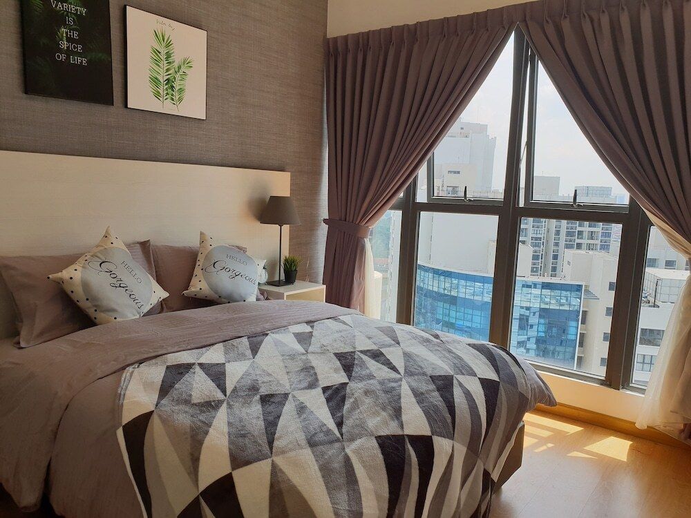 Flora Hut Holiday Resort @ Country Garden - Johor Bahru - Bedroom