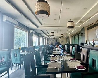 The Radiant Swan - Dahej - Restaurant
