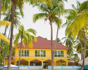 Bwejuu Beach Palm Villa - Bwejuu - Building