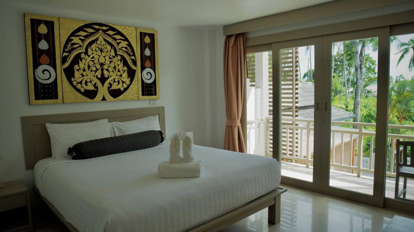 Ampha Place Hotel
