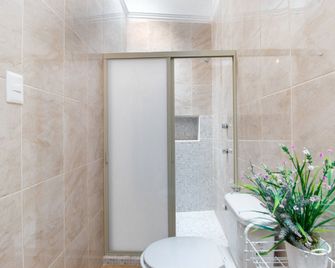 Capital O Hotel San Jose - Сан-Луїс-Потосі - Ванна кімната