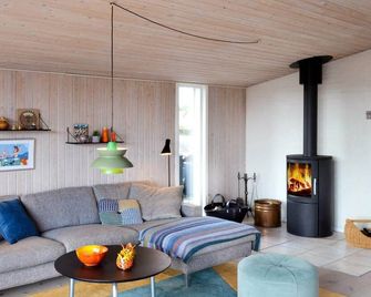 6 Person Holiday Home in Fano - Fanø - Sala de estar