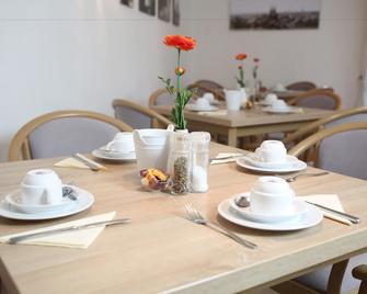 Hotel Pilar Garni - Colonia - Restaurante