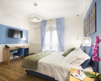 La Gustea Hotel & Cucina - Sarteano - Bedroom