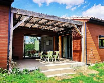 L'Odyssée 07/ Gîte Ardèche - Saint-Paul-le-Jeune - Патіо