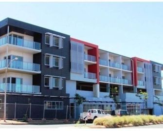 Edacious Edgar Modern 1x1 - Port Hedland - Building
