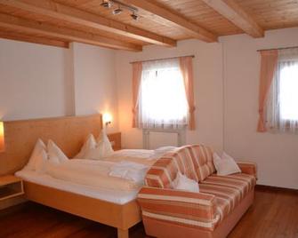 Hotel Ortler - Ultimo/Ulten - Habitación