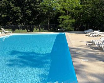 Mobilhome Le Chataignier - Saint-Pompont - Pool