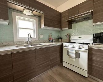 Cozy, Quiet, Riverwalk Sanctuary - Chicago - Cocina