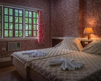 Stefanie Grace Paradise Inn - Loboc - Bedroom