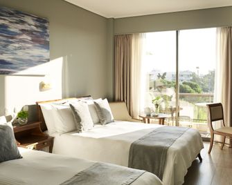 Golden Sun Hotel - Glyfada - Schlafzimmer