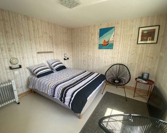 Chalet Rive Bellacha near Ouistreham beach - Ouistreham - Bedroom