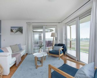 Apartment in Netherlands Near Dunes - Julianadorp - Living room