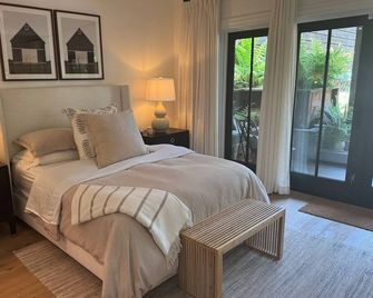 Brand new 1-bedroom & den condo in Pac Heights, San Francisco with WiFi, AC - San Francisco - Habitación