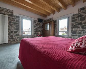 Albergo Val Dolo - Villa Minozzo - Bedroom