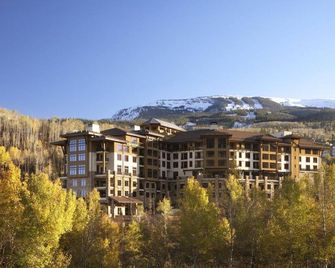 Contemporary 2 Bedroom Luxury Ski In, Ski Out Residence In Snowmass Base Village - Snowmass Village - Building