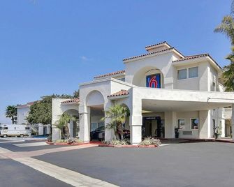 Motel 6 Ventura Ca South - Ventura - Gebäude