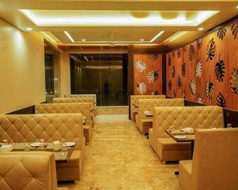 Hotel Sachin Executive - Nārāyangaon - Restaurante