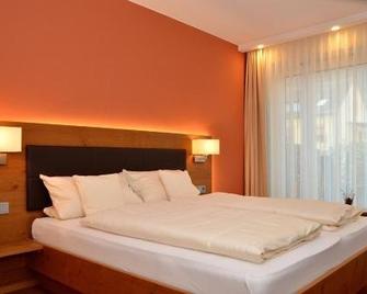 Seminarshof - Trittenheim - Bedroom