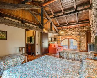 Nice Home In Cessole With 3 Bedrooms, Jacuzzi And Sauna - Cessole - Habitación