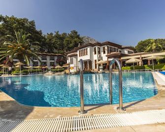 Yucelen Hotel - Akyaka - Басейн