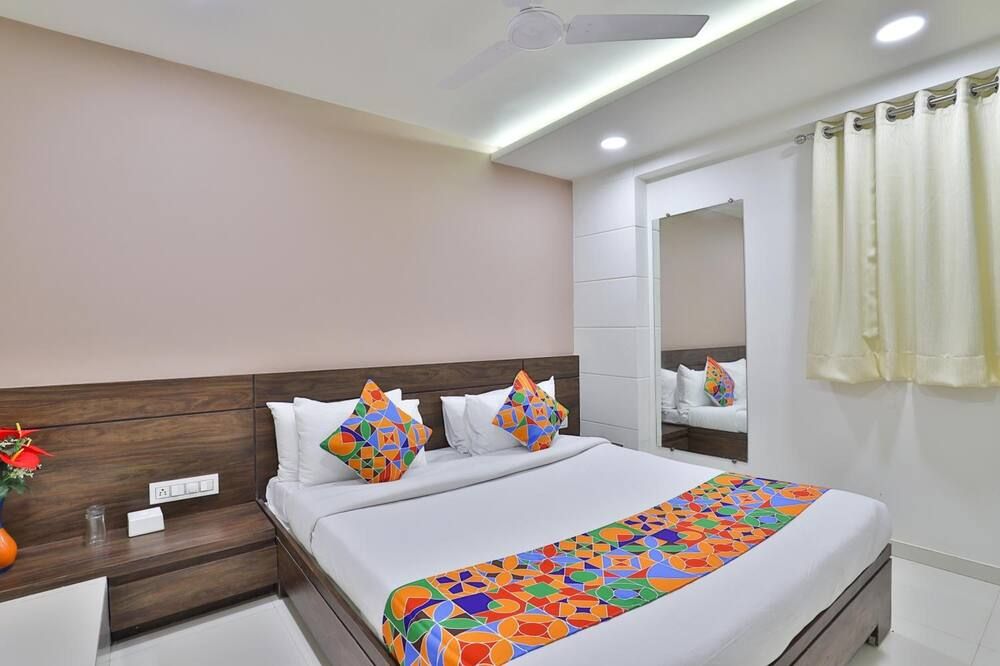 Hotel Nice - Vadodara - Schlafzimmer