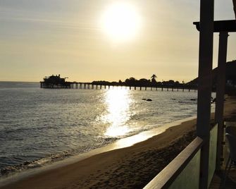 Malibu Beach Paradise Apartments - Malibu