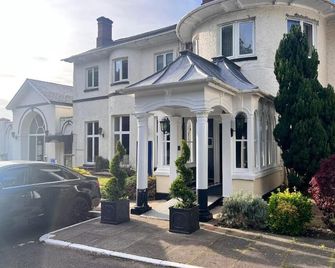 Brandon Hall Hotel & Spa Coventry - Brandon - Gebäude