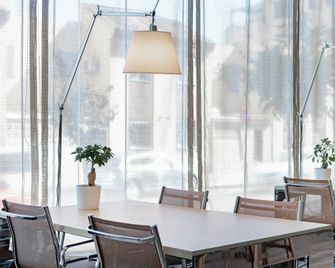 AC Hotels by Marriott Algeciras - Algeciras - Lounge