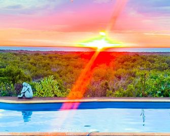 Sol Retreat Waterbank - Cable Beach - Басейн