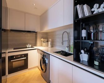 ZHome-Count luxury apartment - Shanghai - Kitchen