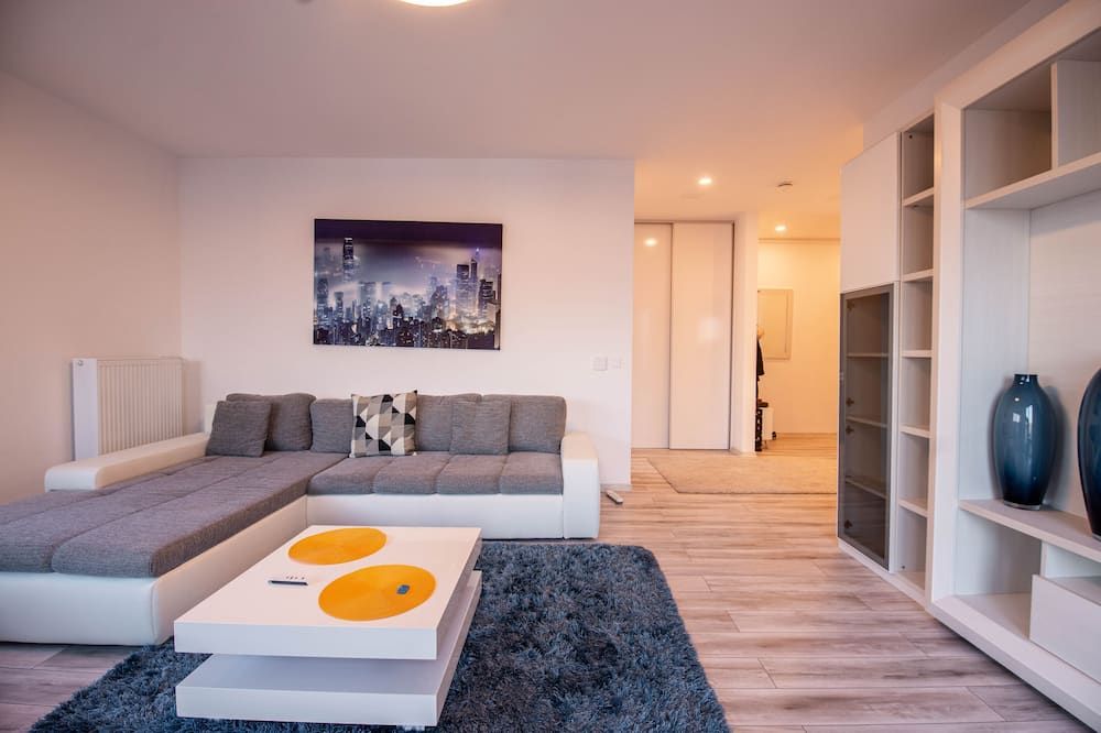 Luxury Westpark 2 Residence Lake View W2 - בוקרשט - סלון